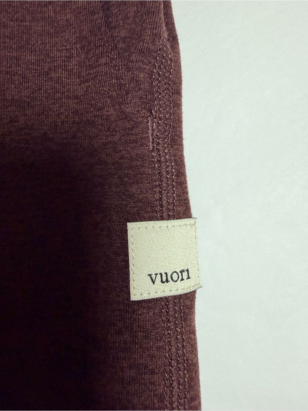 Vuori Women's Performance Jogger Pants Small Burgundy Red Cropped - Picture 9 of 11